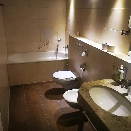 Hotel Hanseatischer Hof Lubeka